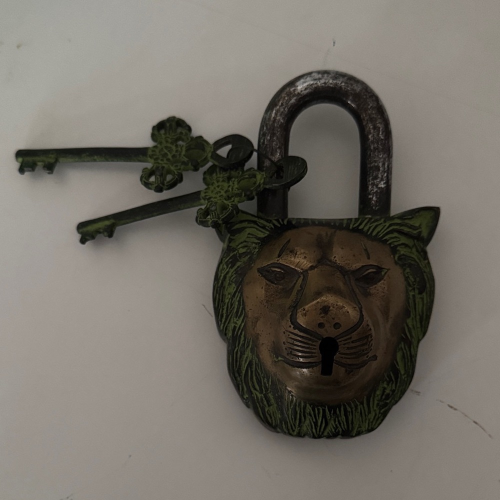 Artisan Brass Lion Head Padlock with Keys